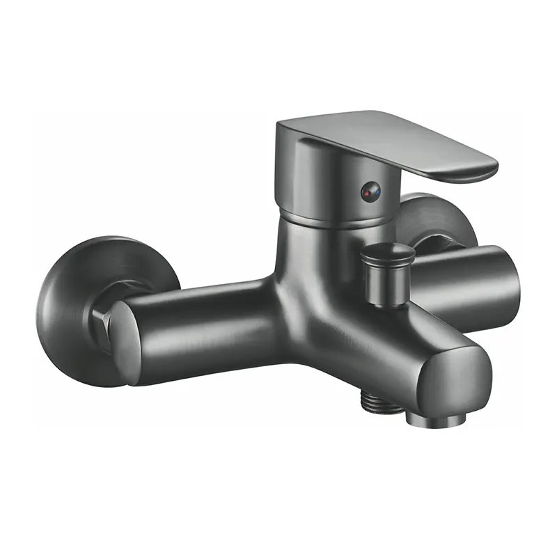 ガンメタルグレーの浴槽用蛇口